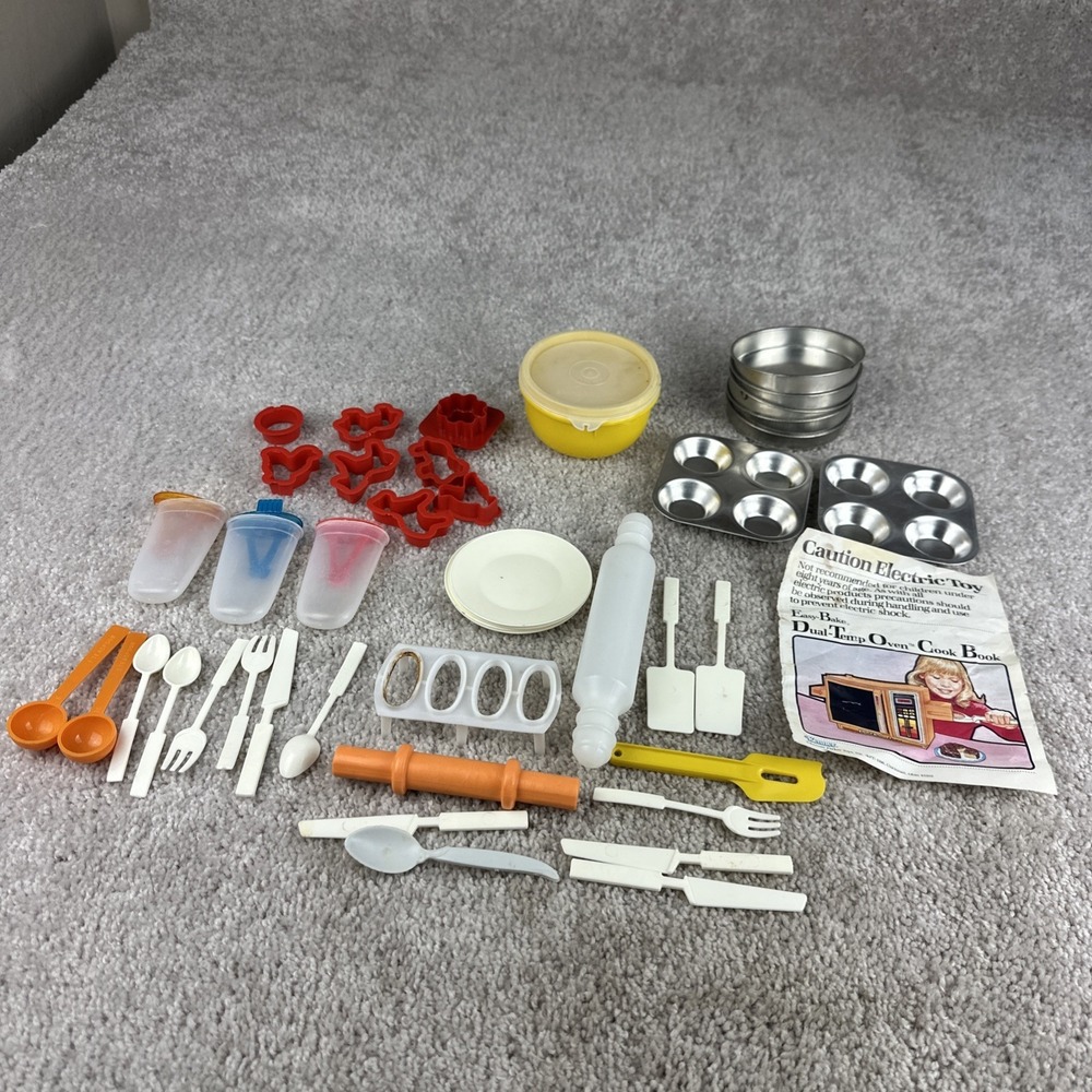 42 Piece Vintage Betty Crocker Easy Bake Oven Accessories Pans Cook Book Plates